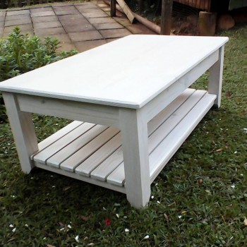 White rectangle coffee table with slatted storage sheld